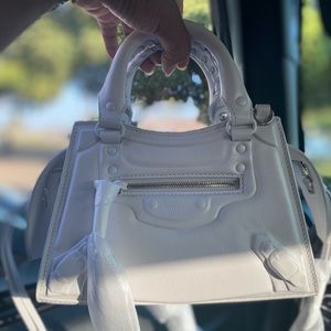 WOMEN'S NEO CLASSIC MINI TOP HANDLE BAG IN WHITE